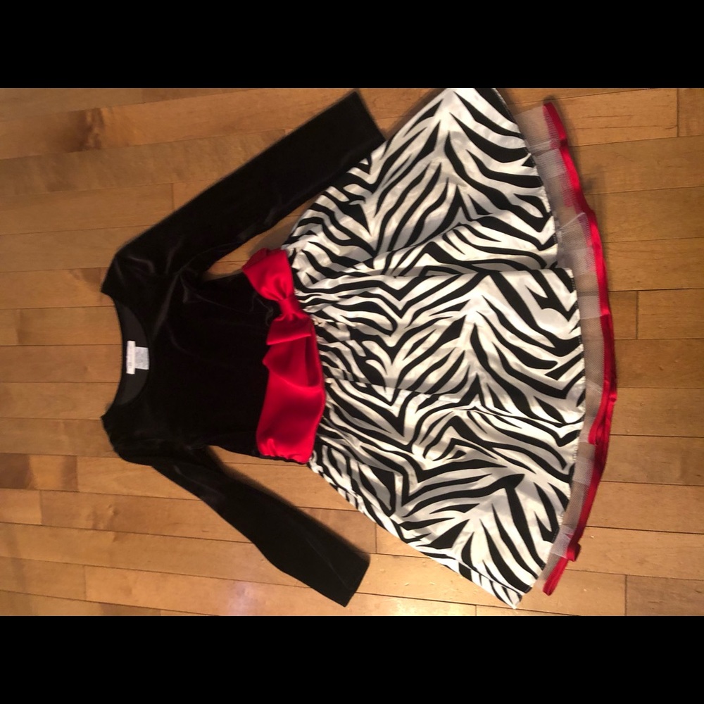 Girls Sz 6 Christmas Dress